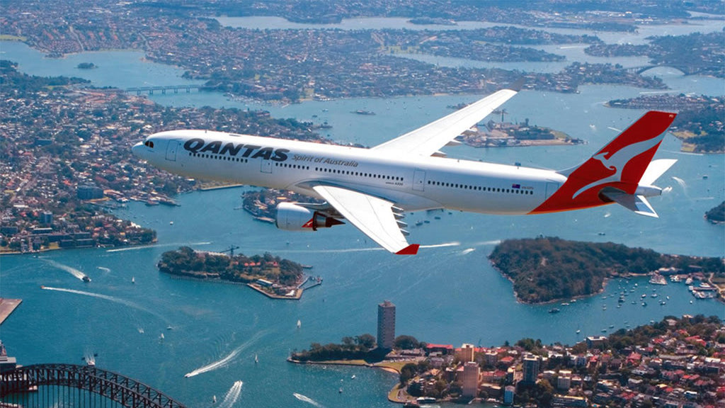 Qantas Business Class A330 Review - Perth to Sydney